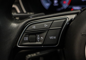 Подержанный автомобиль Audi A4 Sedan 2020 года (13 фото)