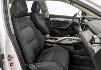 Подержанный автомобиль Geely Coolray 2023 года (23 фото)