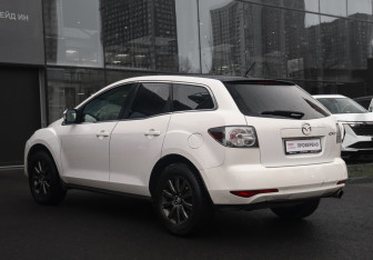Подержанный автомобиль Mazda CX-7 2011 года (7 фото)