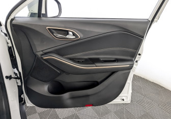 Подержанный автомобиль Москвич 3е 2023 года (25 фото)