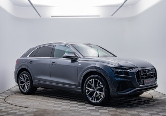 Подержанный автомобиль Audi Q8 2020 года (3 фото)