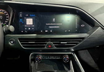 Подержанный автомобиль Geely Tugella 2022 года (13 фото)