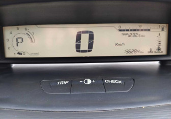 Подержанный автомобиль Citroen C4 Hatchback 2010 года (12 фото)