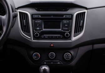 Подержанный автомобиль Hyundai Creta 2018 года (14 фото)