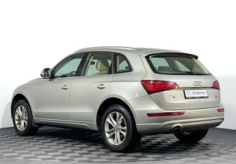 Подержанный автомобиль Audi Q5 2014 года (7 фото)