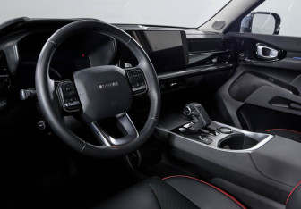 Подержанный автомобиль Haval H3 2025 года (14 фото)