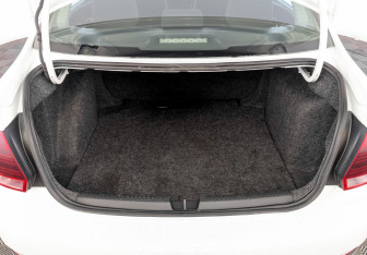 Подержанный автомобиль Volkswagen Polo Sedan 2019 года (10 фото)