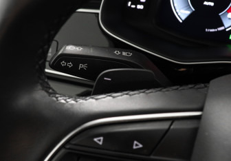 Подержанный автомобиль Audi Q7 2021 года (15 фото)