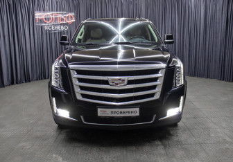 Подержанный автомобиль Cadillac Escalade Suv 2020 года (2 фото)