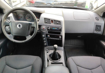 Подержанный автомобиль SsangYong Kyron 2010 года (9 фото)