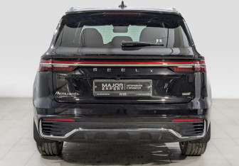 Подержанный автомобиль Geely Monjaro 2024 года (6 фото)