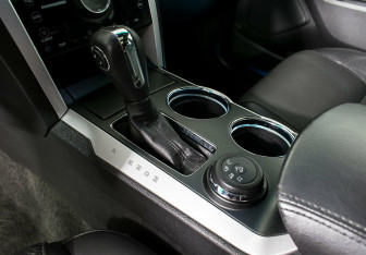 Подержанный автомобиль Ford Explorer 2018 года (15 фото)