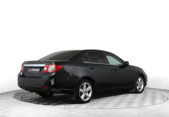 Подержанный автомобиль Chevrolet Epica 2008 года (5 фото)