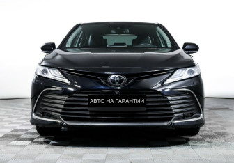Подержанный автомобиль Toyota Camry Sedan 2021 года (2 фото)