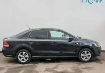 Подержанный автомобиль Volkswagen Polo Sedan 2014 года (4 фото)