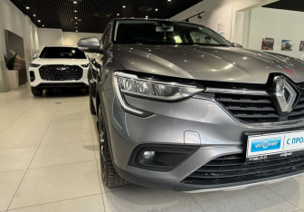 Подержанный автомобиль Renault Arkana 2019 года (7 фото)