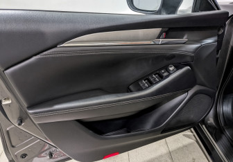 Подержанный автомобиль Mazda 6 Sedan 2019 года (19 фото)