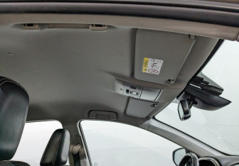 Подержанный автомобиль Toyota RAV4 2016 года (14 фото)