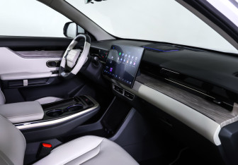 Подержанный автомобиль Jetour Dashing 2023 года (10 фото)