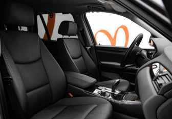 Подержанный автомобиль BMW X3 2014 года (29 фото)