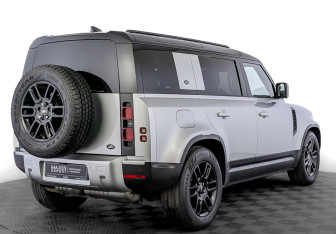 Подержанный автомобиль Land Rover Defender Suv 2021 года (5 фото)