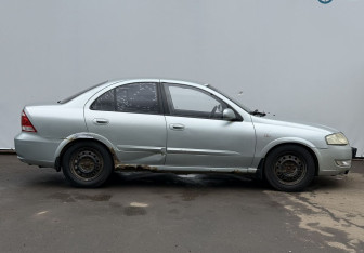 Подержанный автомобиль Nissan Almera Classic 2006 года (4 фото)