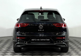 Подержанный автомобиль Volkswagen Golf Hatchback 2020 года (4 фото)