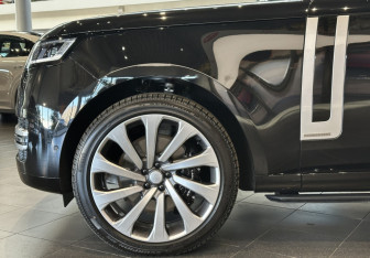 Новый Land Rover Range Rover 2025 (7 фото)