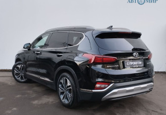 Подержанный автомобиль Hyundai Santa Fe 2019 года (6 фото)