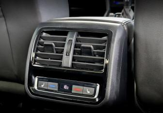 Подержанный автомобиль Volkswagen Passat Sedan 2021 года (26 фото)