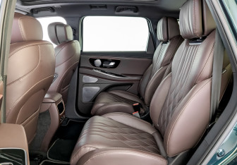 Подержанный автомобиль Exeed VX 2023 года (13 фото)