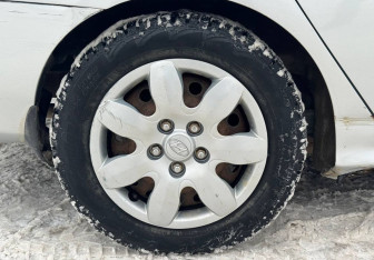 Подержанный автомобиль Hyundai Elantra Sedan 2008 года (13 фото)