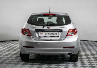 Подержанный автомобиль Geely Emgrand EC7 Hatchback 2012 года (6 фото)