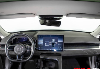 Подержанный автомобиль Zeekr 001 2023 года (13 фото)