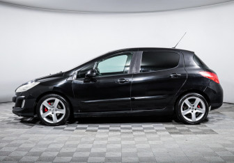 Подержанный автомобиль Peugeot 308 Hatchback 2008 года (8 фото)