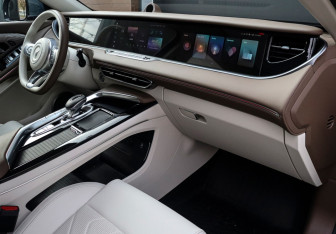 Подержанный автомобиль Voyah Free 2022 года (9 фото)