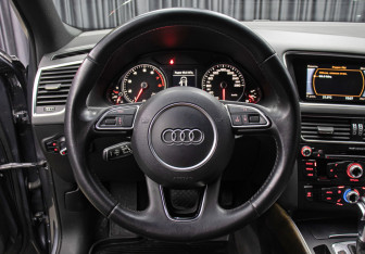 Подержанный автомобиль Audi Q5 2016 года (17 фото)