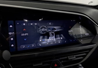 Подержанный автомобиль Geely Tugella 2023 года (28 фото)