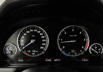 Подержанный автомобиль BMW X6 2017 года (13 фото)