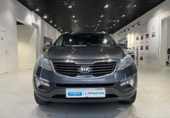 Подержанный автомобиль Kia Sportage 2013 года (2 фото)