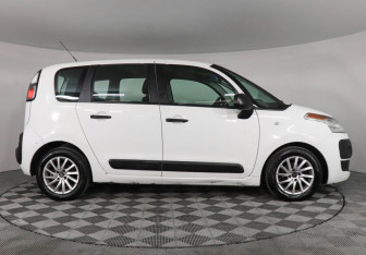 Подержанный автомобиль Citroen C3 Picasso 2010 года (4 фото)