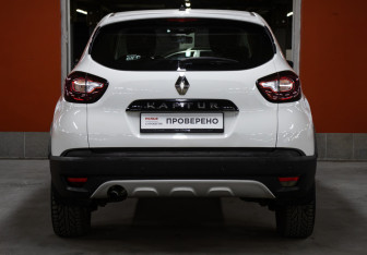 Подержанный автомобиль Renault Kaptur 2019 года (6 фото)