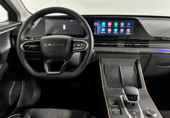 Подержанный автомобиль Omoda C5 2024 года (12 фото)