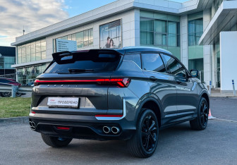 Подержанный автомобиль Geely Coolray 2025 года (5 фото)