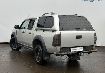 Подержанный автомобиль Ford Ranger 2010 года (7 фото)