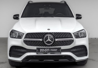 Подержанный автомобиль Mercedes-Benz GLE 2021 года (2 фото)
