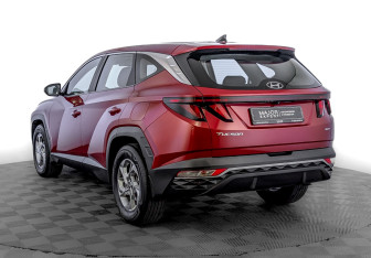 Подержанный автомобиль Hyundai Tucson 2021 года (7 фото)