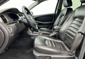 Подержанный автомобиль Jaguar X-Type Sedan 2008 года (10 фото)