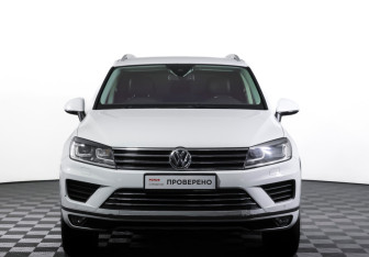 Подержанный автомобиль Volkswagen Touareg 2015 года (2 фото)