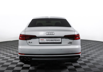 Подержанный автомобиль Audi A4 Sedan 2018 года (6 фото)